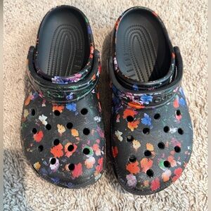 CROCS Black Floral Clogs